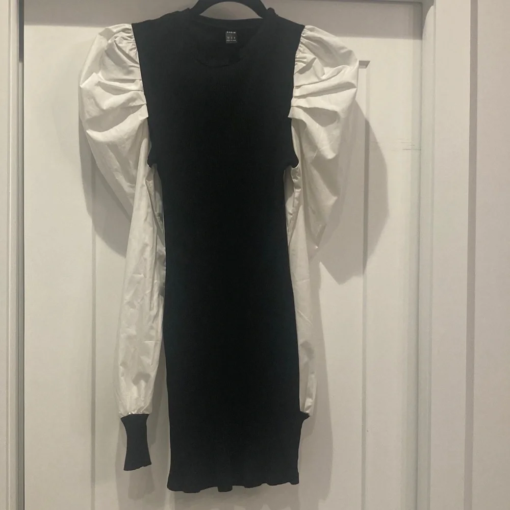 SHEIN Black Knit Dress with White Puff Long Sleeves